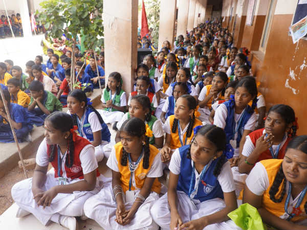 கிராமப்புற மாணவர்கள்
