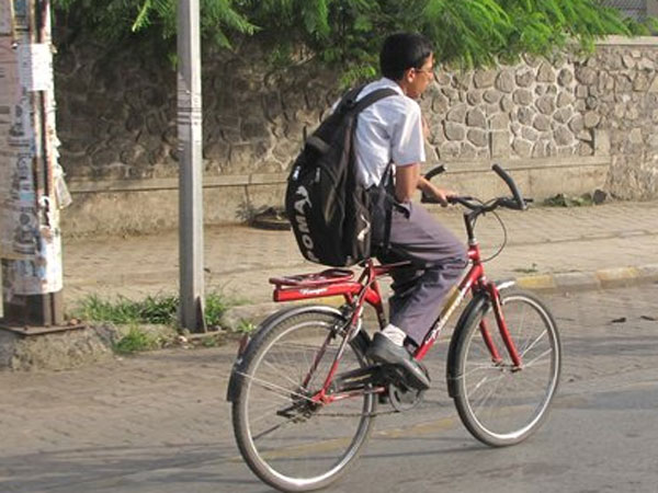 சேர்க்கையும் குறைவு