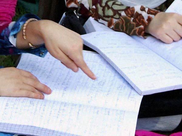 அரசு கல்லூரிகளில்