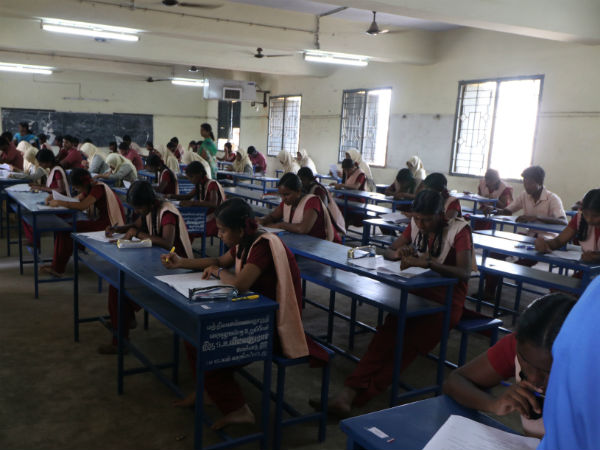 மூன்றுகட்டத் தேர்வுகள்