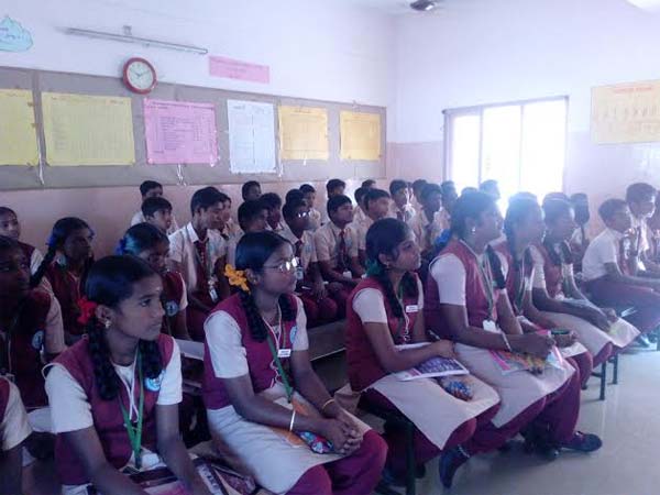 முப்பருவ கல்வி முறை