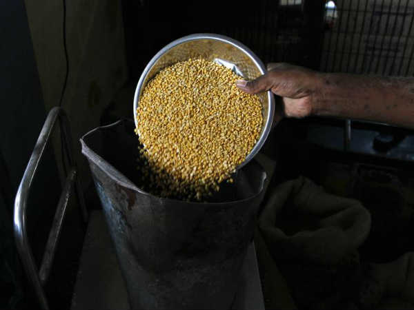 5. அண்ணப்பூர்ண கேண்டீன் திட்டம் என்றால் என்ன?