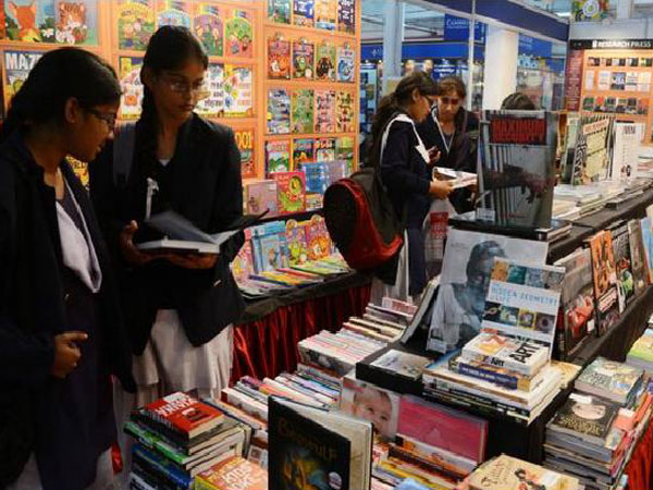 நிறையபடிப்பதை விட படிப்பதை தெளிவாக படிக்க வேண்டும்:
