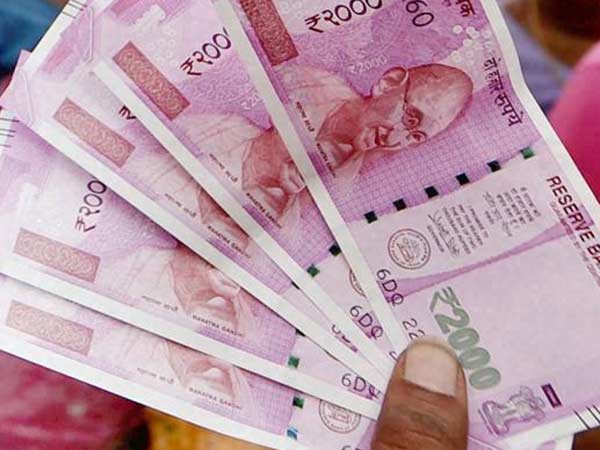 7. நூறு ரூபாய் நோட்டுகளில் கையெழுத்திடுபவர்?