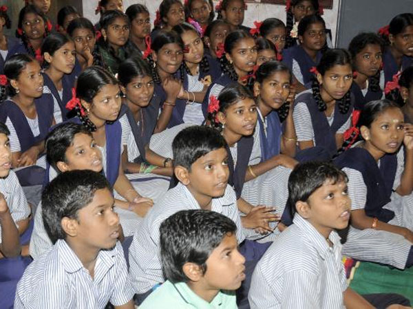 சனிக்கிழமைகளில் பள்ளி