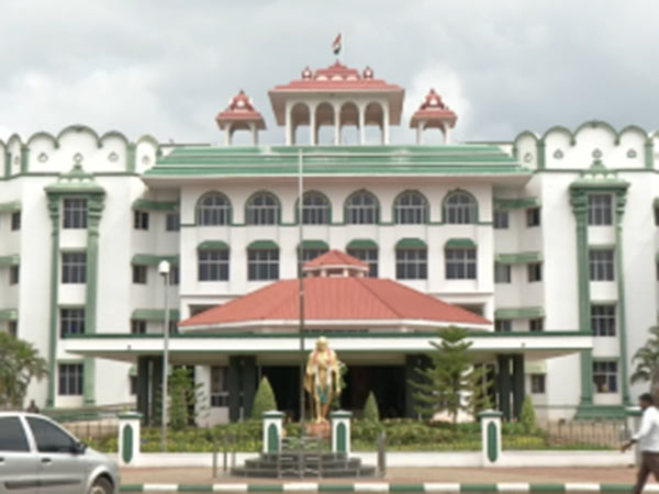 உயர்நீதிமன்ற உத்தரவு