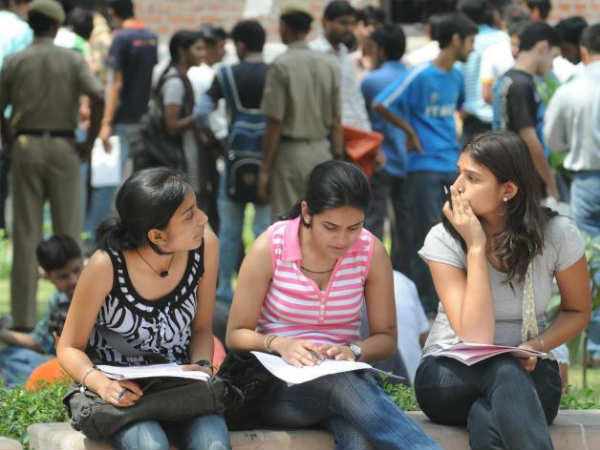 அறிவியல், வணிகம் மற்றும் கலைப்பிரிவு மாணவர்களே..