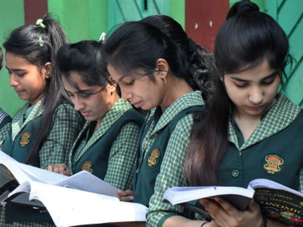 CBSE 10th Result 2020: சிபிஎஸ்இ 10-ம் வகுப்பு தேர்வு முடிவுகள் இன்று வெளியீடு! முழு விபரம் உள்ளே!! CBSE 10th Result 2020: சிபிஎஸ்இ 10-ம் வகுப்பு தேர்வு முடிவுகள் இன்று வெளியீடு! முழு விபரம் உள்ளே!!