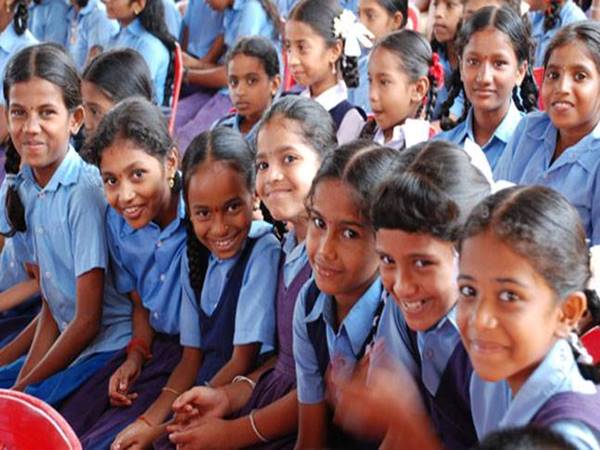 பள்ளிகள் எப்போது திறக்கப்படும்?