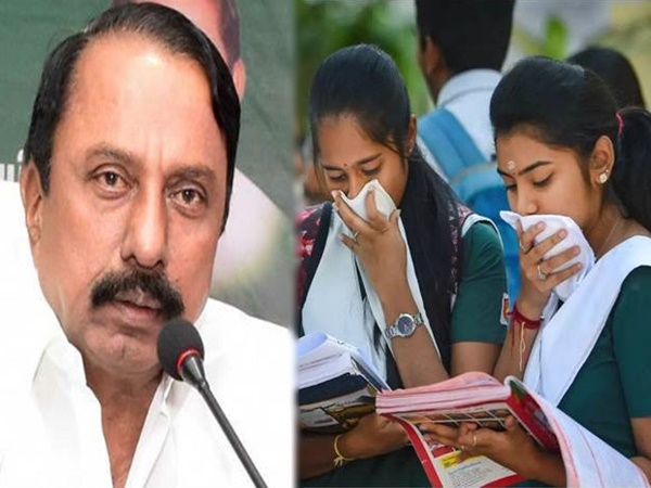 பள்ளிக் கல்வித் துறை அமைச்சர்