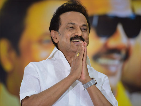 தமிழகத்தின் முதல் துணை முதல்வர் யார்?