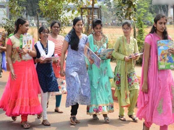 கல்லூரி மாணவர்களுக்கு விடுமுறை