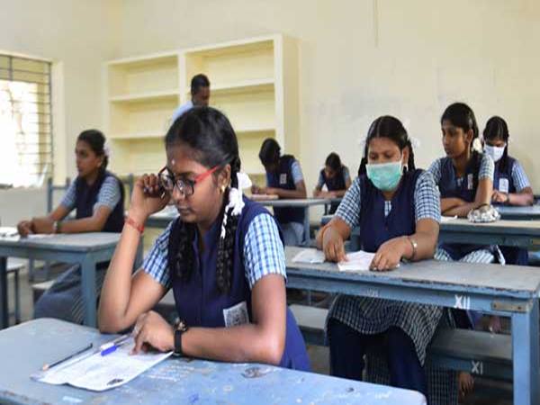 மீண்டும் திறக்கப்படும் பள்ளிகள்