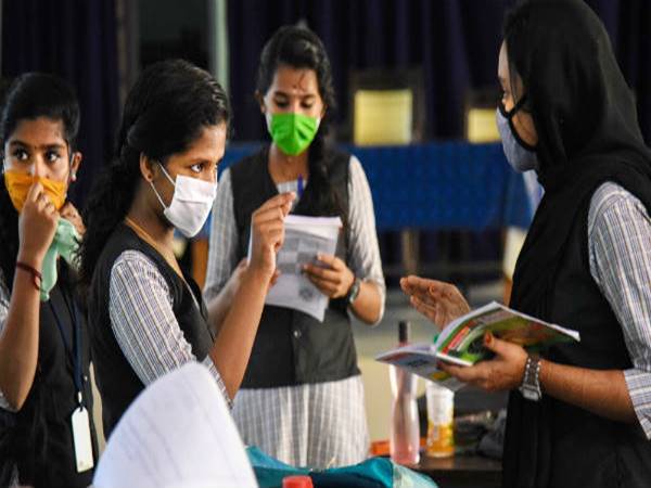சுழற்சி முறையில் பள்ளிகள் திறப்பு