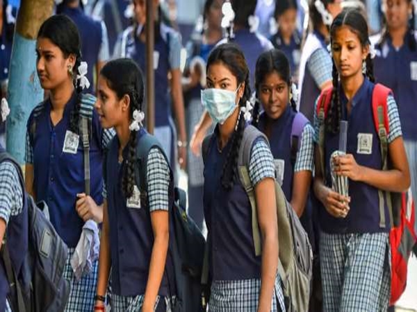 பள்ளி மாணவர்களுக்கு கொரோனா