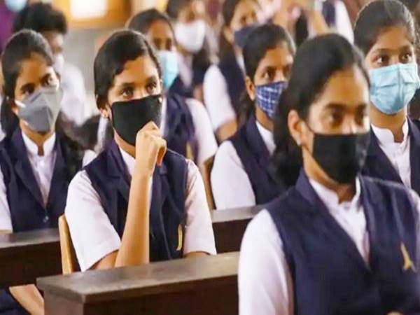 மீண்டும் மூடப்படும் பள்ளிகள்